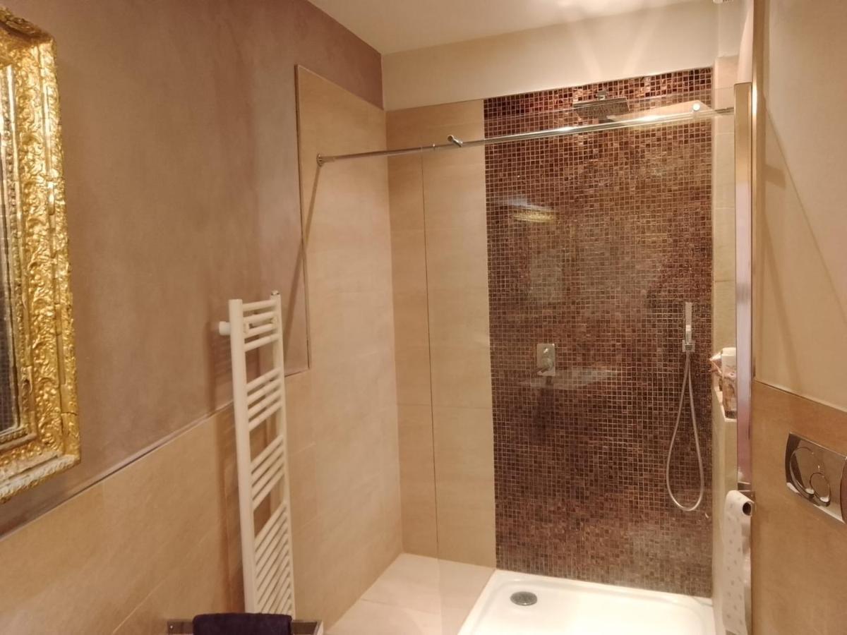 Lovely Modern Apartment Firenze Bagian luar foto